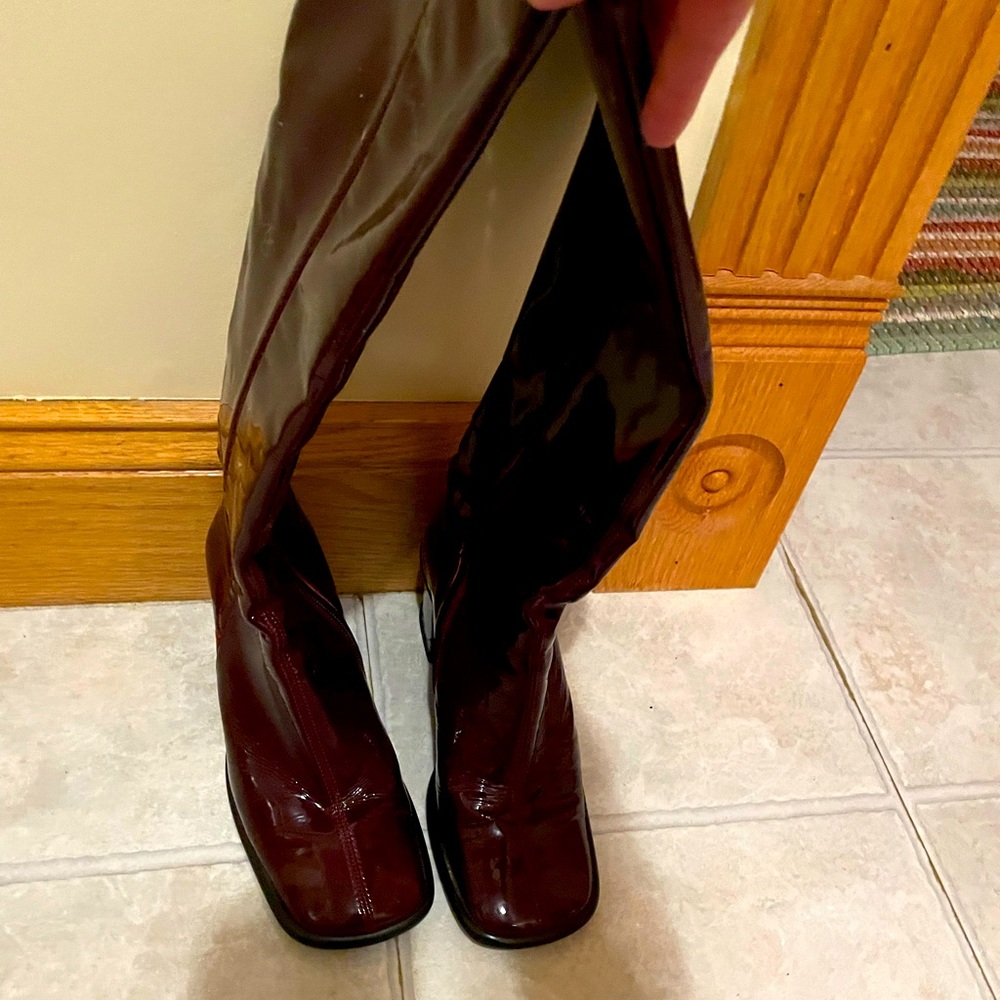 Knee high Italian Boots